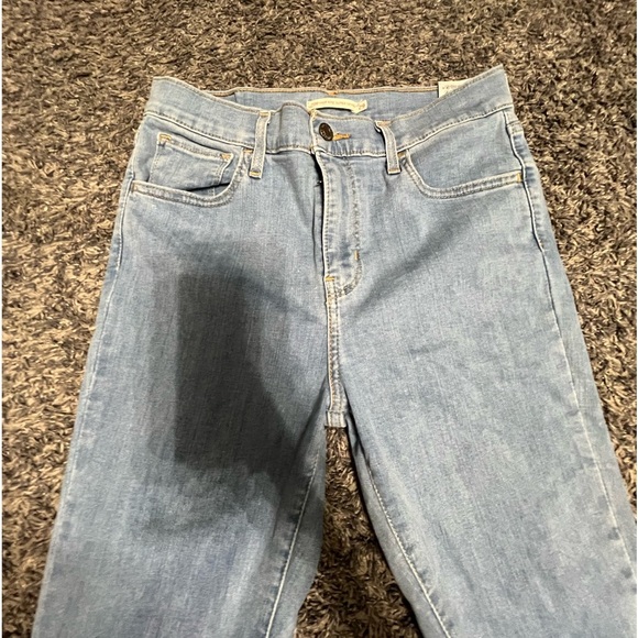 𝅺LEVI’S 720 High Rise Skinny - Picture 2 of 6